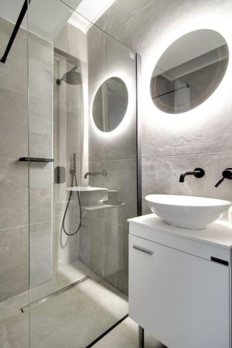 Myplace Premium Apartments Ioannina Luaran gambar